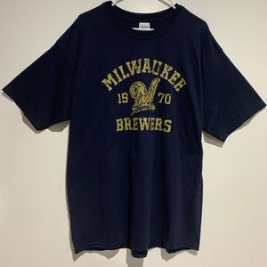 🚨Brand New🚨 Milwaukee Brewers Athletic T-shirt